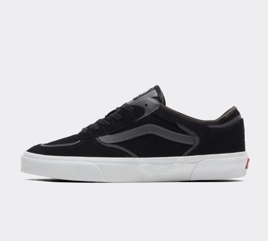 Black and hotsell white vans footasylum