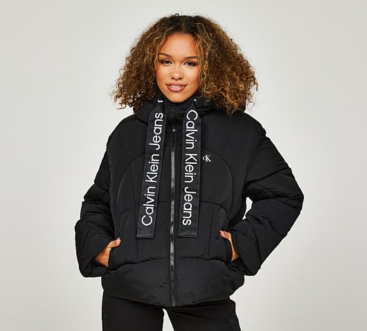 Calvin Klein Jeans Womens Logo Drawstring Short Puffer Jacket | Black ...