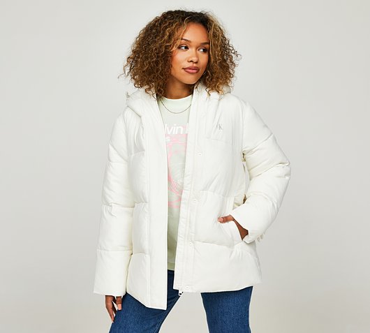 women's short white puffer jacket