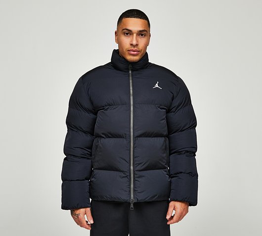 Jordan Essential Puffer Jacket | Black | Footasylum