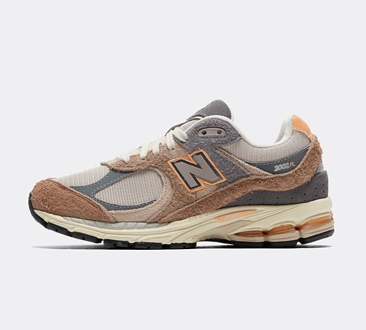 Womens 2002R Trainer