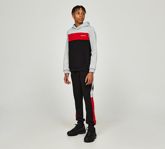 Closure London Junior Panel Tracksuit | Black | Footasylum