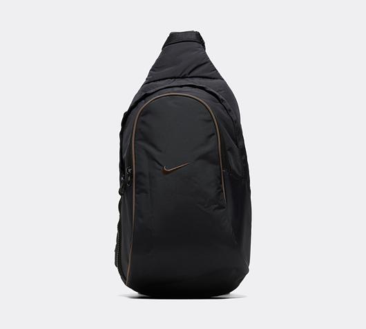 Nike NSW Essentials Sling Bag | Black / Ironstone | Footasylum