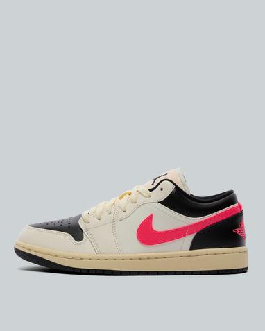 pink jordans footasylum