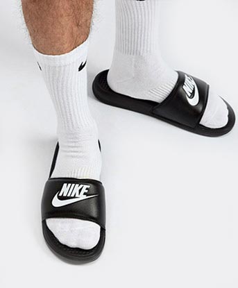 nike benassi with socks