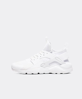 white nike huarache size 6