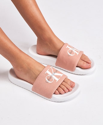 girls sliders nike