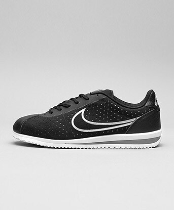 nike cortez size 9