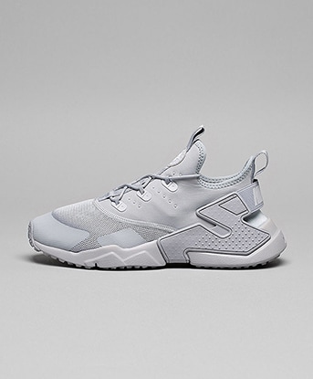 huaraches nike footasylum