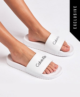 levis sliders womens