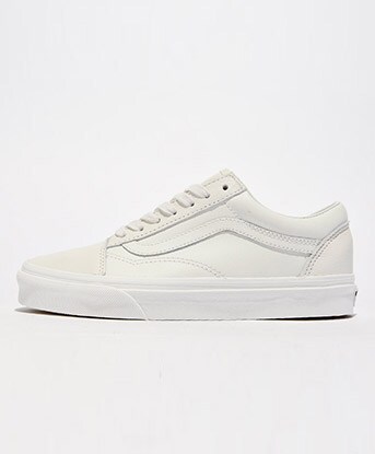 vans old skool trainer in white faux leather