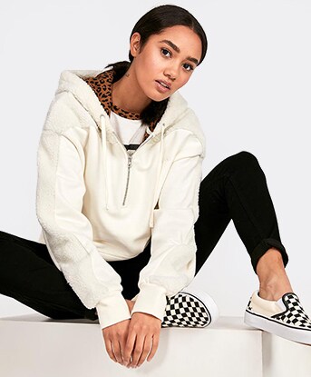 vans bopper half zip hoodie