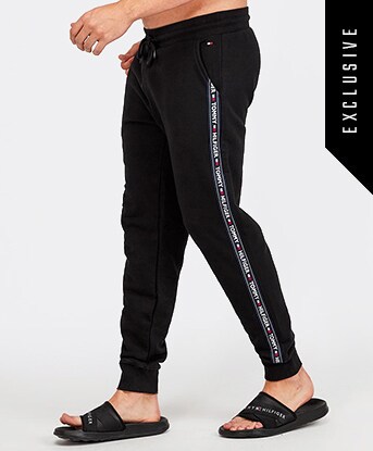tracksuit bottoms footasylum