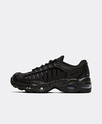 black tns junior