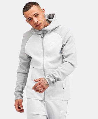 nike tech trackie