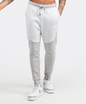 nike tech trackie