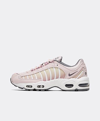 nike women's air max tailwind iv trainer