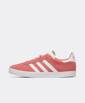 ADIDAS TRAINERS JUNIOR SWIFT RUN CORE WHITE CRYSTAL WHITE CORE BLACK ADIDAS TRAINERS JUNIOR SWIFT RUN CORE WHITE CRYSTAL WHITE CORE BLACK