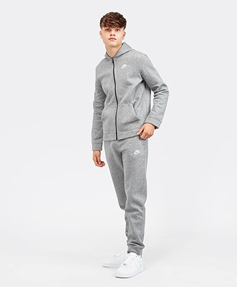 ea7 tracksuit footasylum