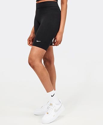 nike short outfits womens