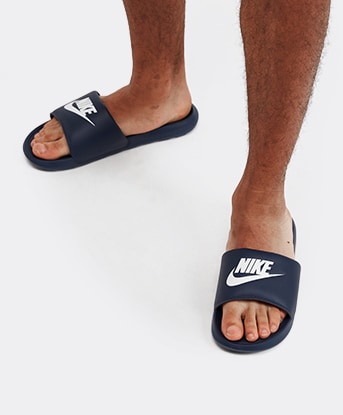 De ninguna manera comerciante comer Nike Sliders | Nike Slides | Footasylum