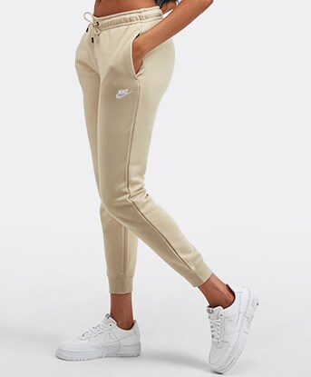 nike tech jogging suit womens