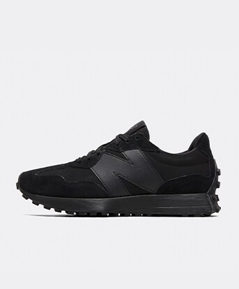 black trainers footasylum