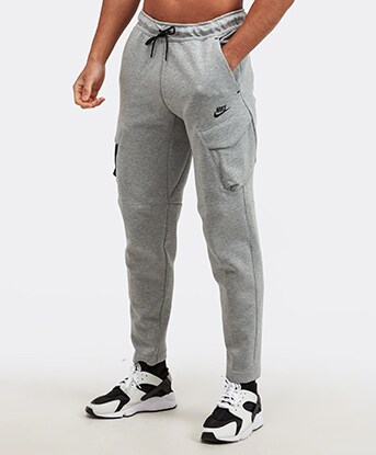 nike tech fleece xs