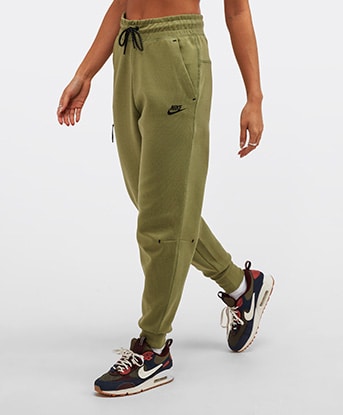 Nike Womens Tech Fleece Pant | Alligator / Black | Footasylum