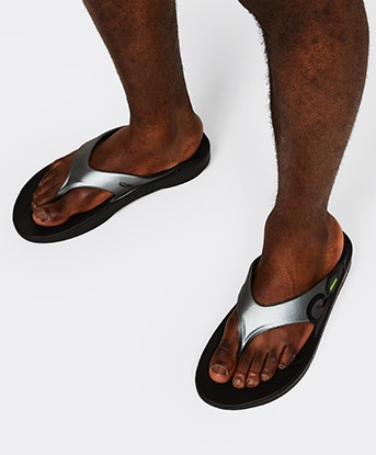 Oofos flip outlet flops canada