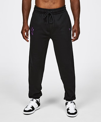 Yankees Embroidered Fleece Jogger