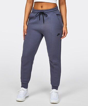 Nike black essentials slim joggers cheap