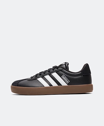 White adidas 2025 trainers footasylum
