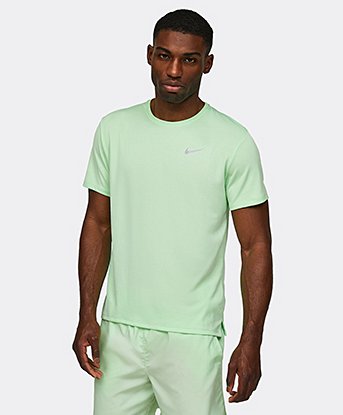 Green nike top mens hotsell