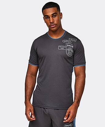 Contrast Badge Sport T-Shirt