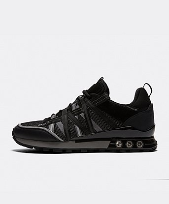 Fearia Hex Tech Trainer