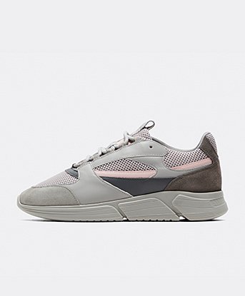 A Sport Runner Trainer