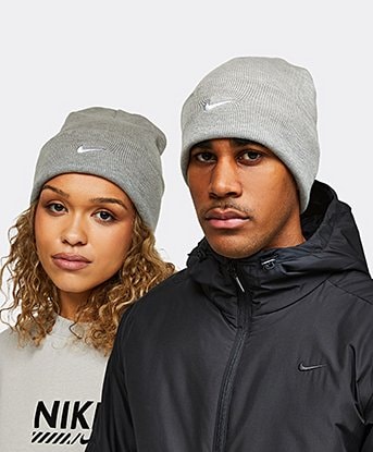 Peak Swoosh Beanie