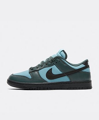 Dunk Low Retro SE Winterised Trainer
