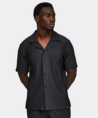 Pleated Revere Resort Shirt