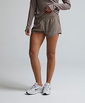 Womens One Dri-FIT Mid-Rise 3 Inch Short