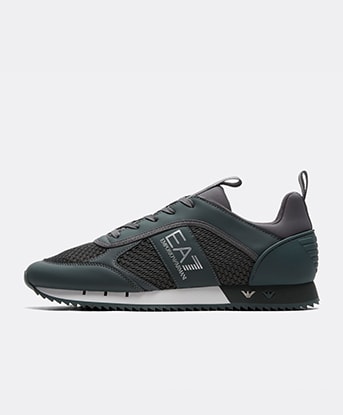 Laces Trainer