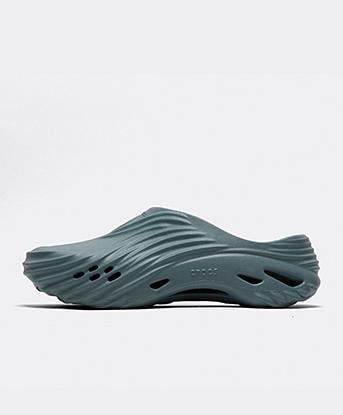 Echo Wave Sandal