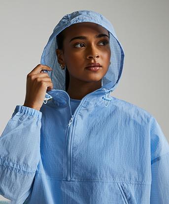 Womens Glide Overhead Light Jacket