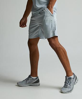 Evaporate Woven Running Short