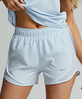 Womens Dri-FIT Mid-Rise 3 Inch Short
