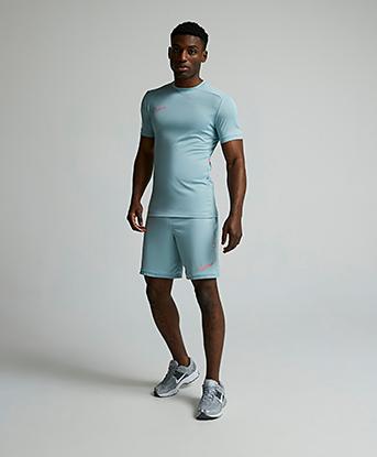 Academy 25 Short