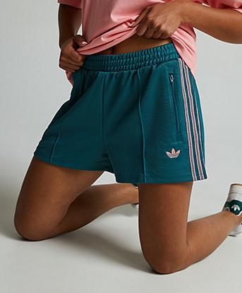 Womens Summer Glow Pique Short