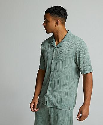 Wavy Plisse Resort Shirt