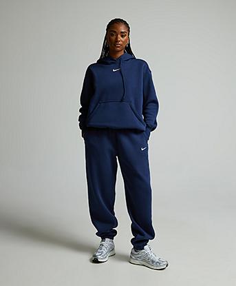 nike full tracksuit womens